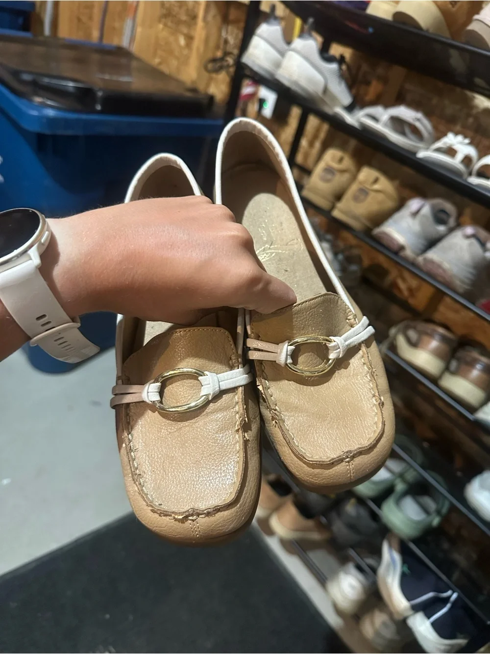 Women’s tan flats